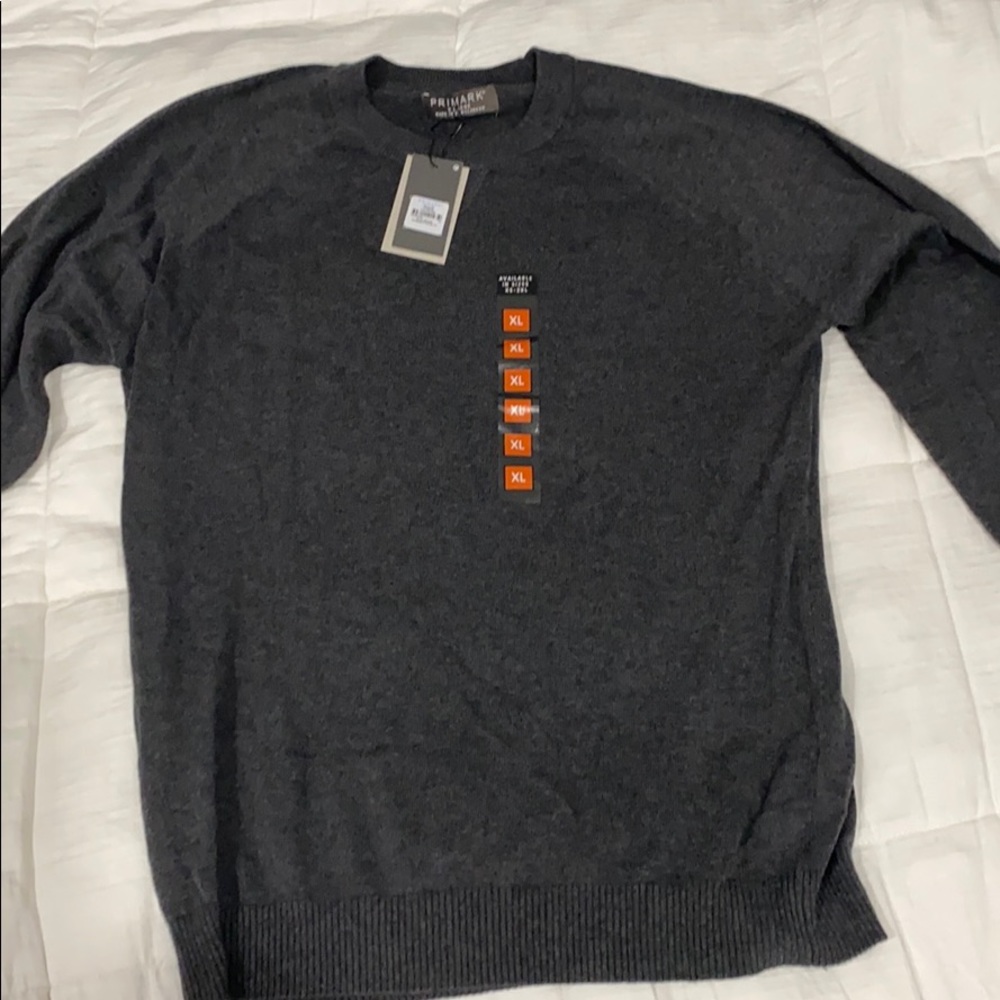 Men’s pullover sweater